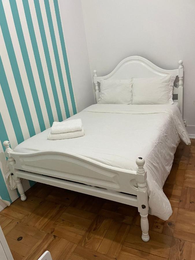 Nautic M1 R2 - Classy & Cozy Double Room With Shared Bathroom In Marques Pombal Lisbona Esterno foto